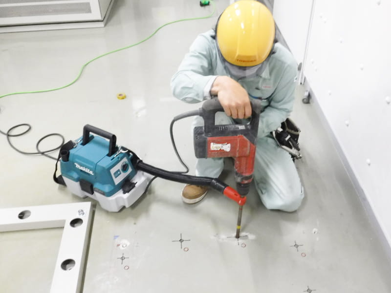 配電盤架台据付